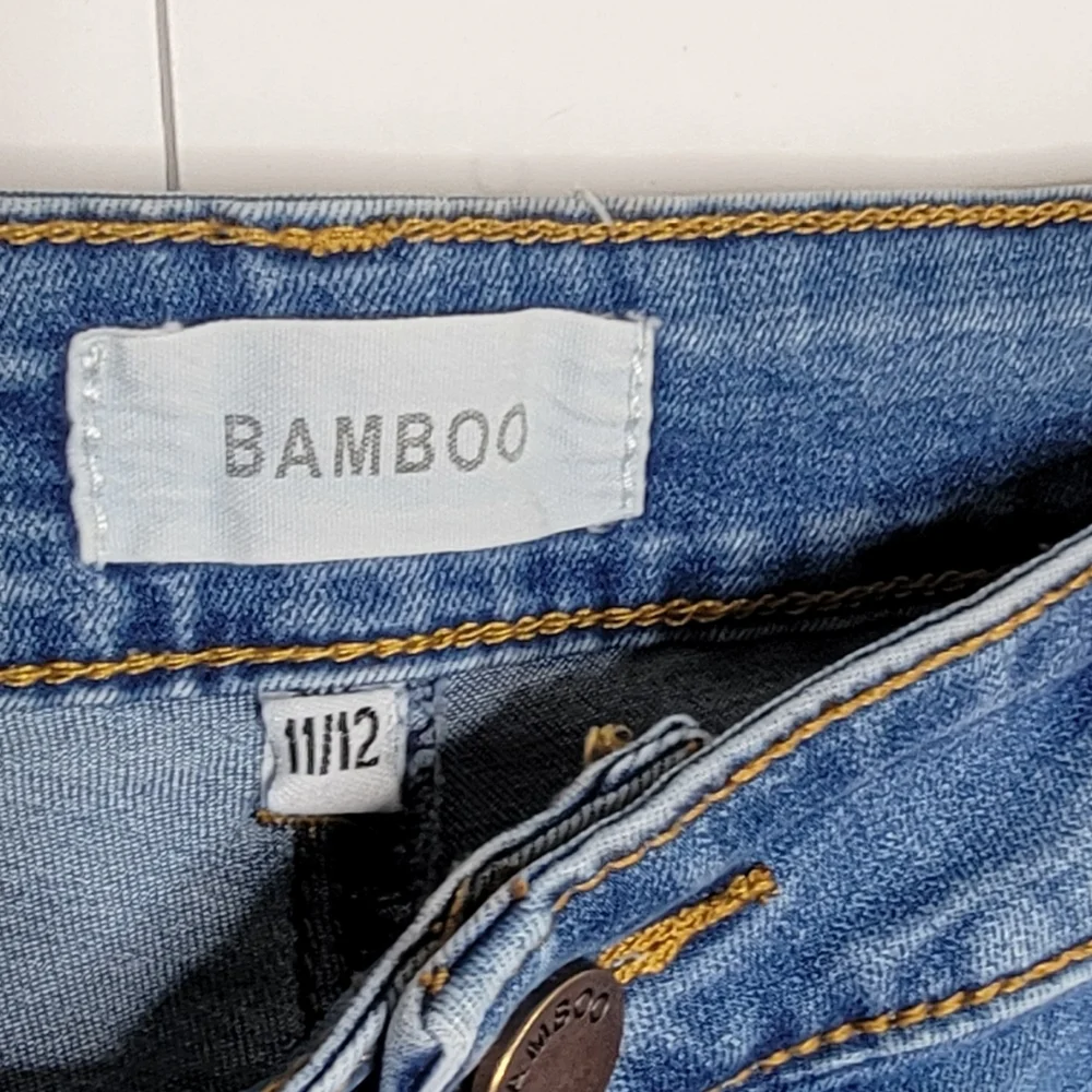 Bamboo Distressed Skinny Jeans Size 11/12 Medium Wash